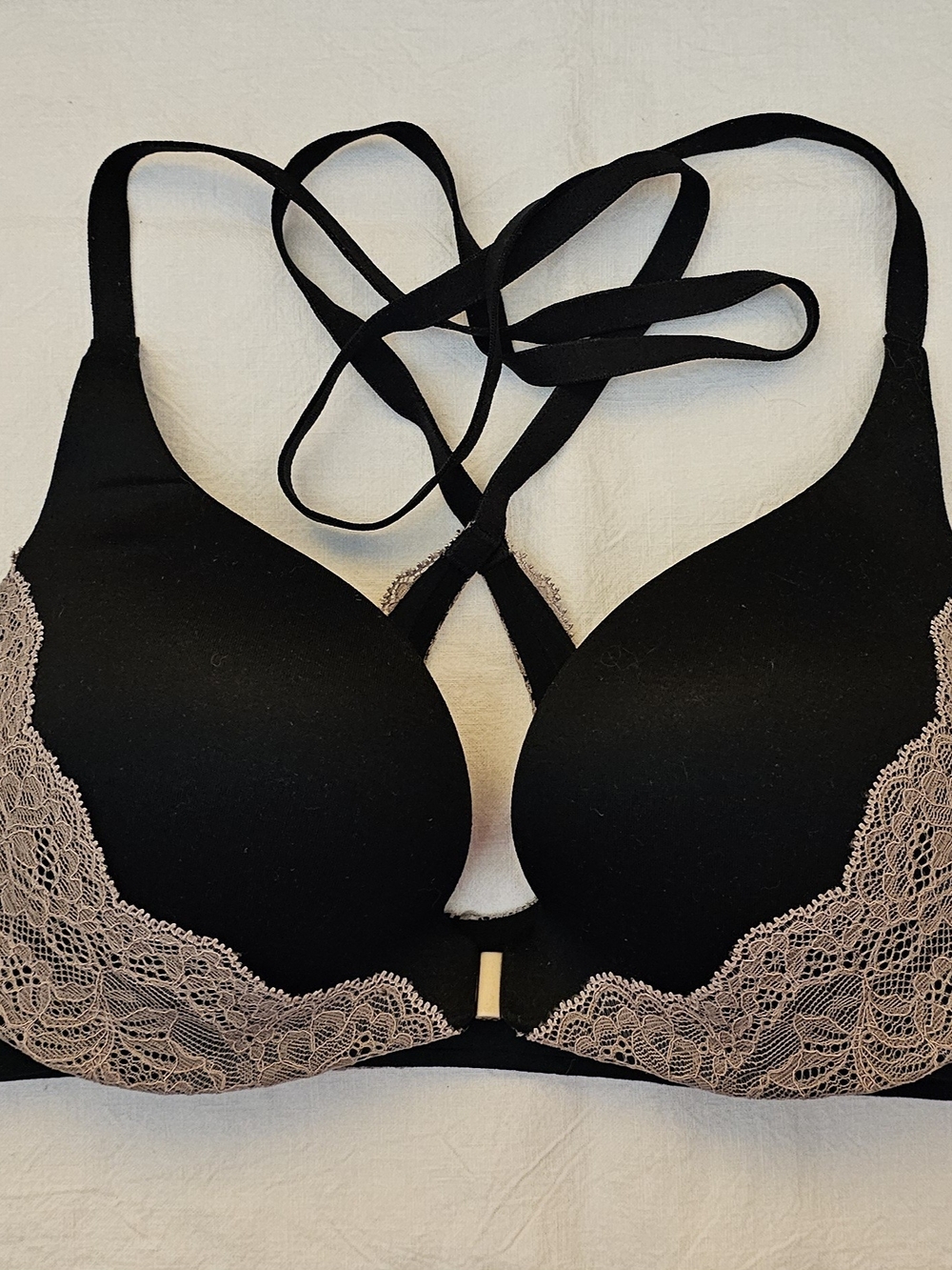 Victoria's Secret Front Close Push-up Bra. Size 34B.